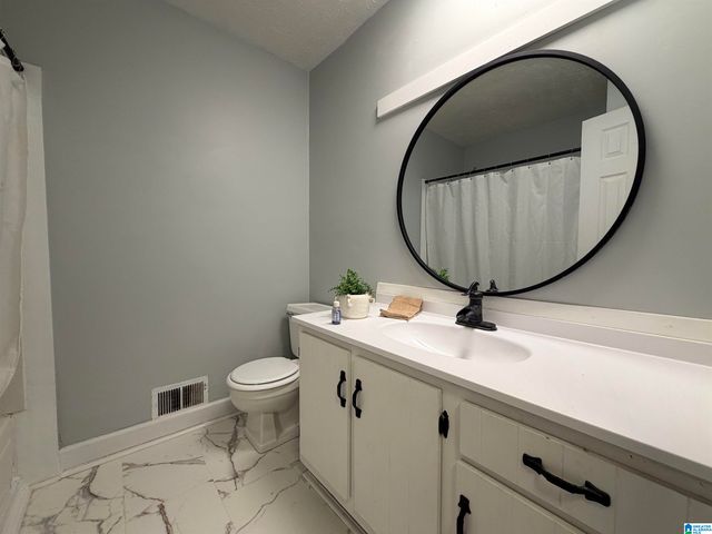 1018 HILLCREST DRIVE, Weaver, AL 36277