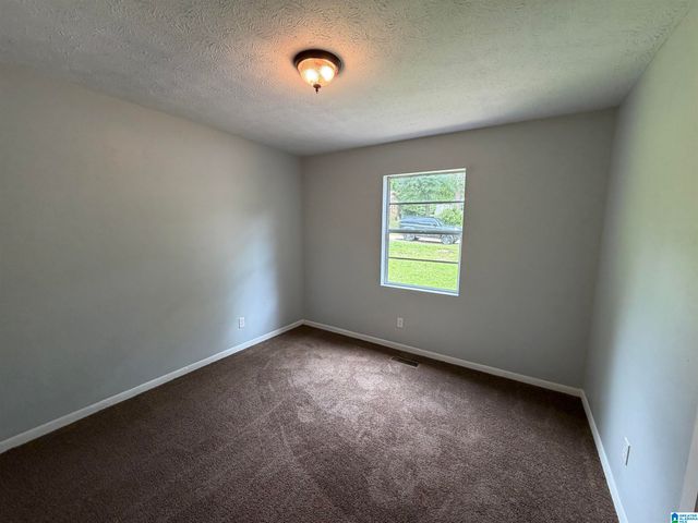 1018 HILLCREST DRIVE, Weaver, AL 36277