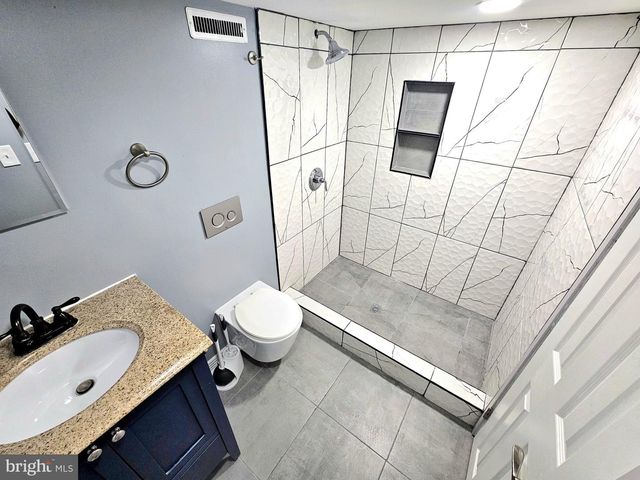 827 S 56TH ST, Philadelphia, PA 19143