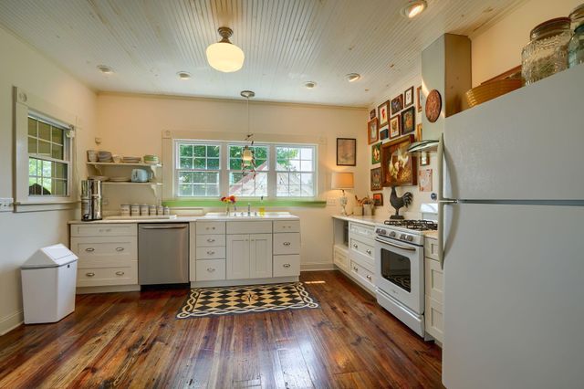 13536 State Route 28, Frankfort, OH 45628