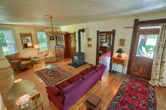 13536 State Route 28, Frankfort, OH 45628