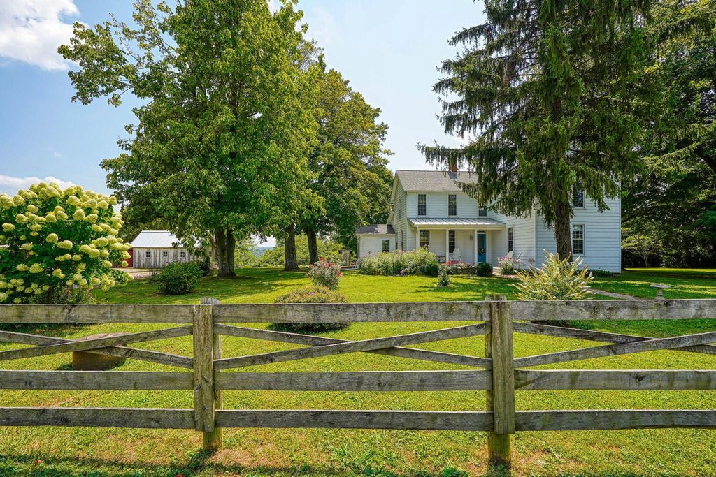 13536 State Route 28, Frankfort, OH 45628