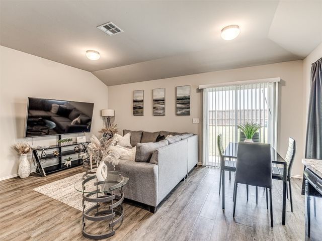 11621 Jude Way, Yukon, OK 73099