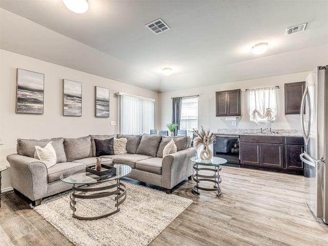 11621 Jude Way, Yukon, OK 73099