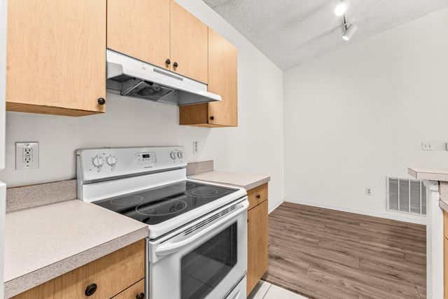 10336 Fox Trail Road S 1305, Royal Palm Beach, FL 33411