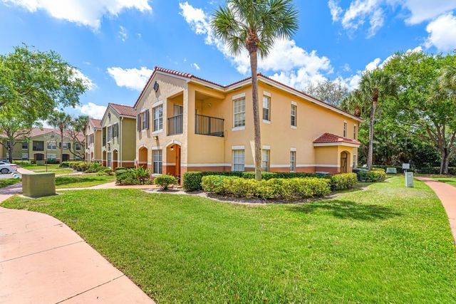 10336 Fox Trail Road S 1305, Royal Palm Beach, FL 33411