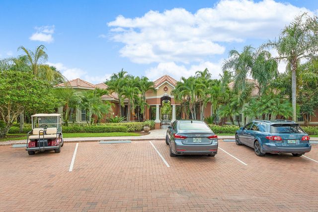 10336 Fox Trail Road S 1305, Royal Palm Beach, FL 33411