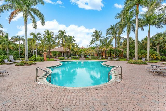 10336 Fox Trail Road S 1305, Royal Palm Beach, FL 33411