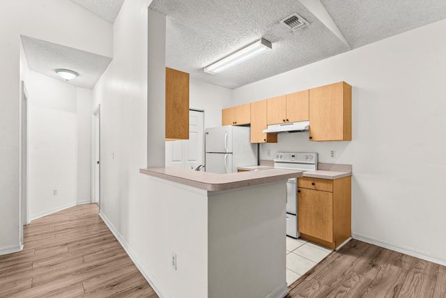 10336 Fox Trail Road S 1305, Royal Palm Beach, FL 33411