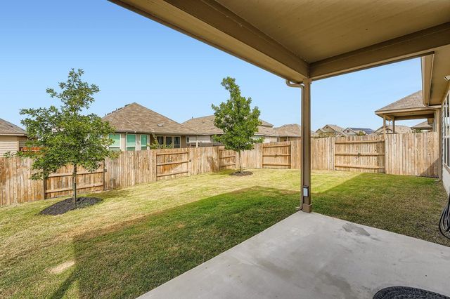 126 Big Leaf DR, Buda, TX 78610