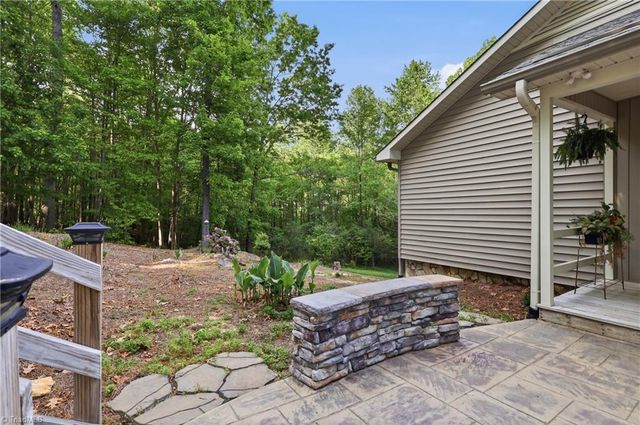 980 Redwood Drive, Asheboro, NC 27205