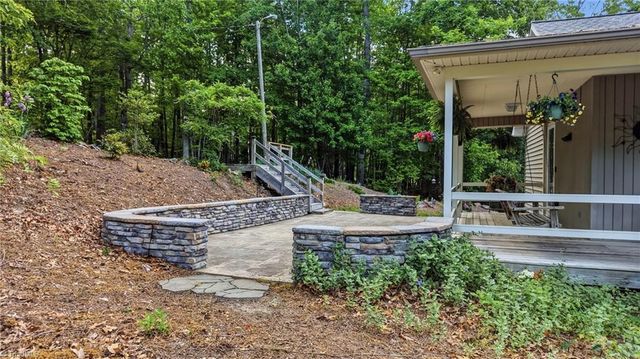980 Redwood Drive, Asheboro, NC 27205