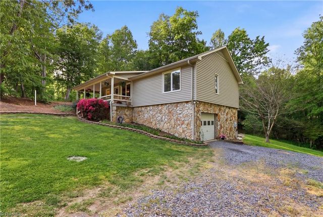 980 Redwood Drive, Asheboro, NC 27205