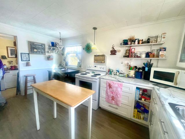 3500 N Cowing Park Lane, Muncie, IN 47304