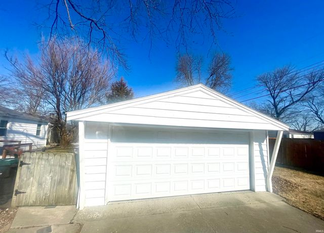 3500 N Cowing Park Lane, Muncie, IN 47304