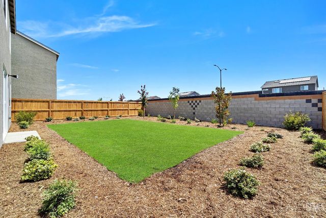 3308 Laurel Hill Lane, Shafter, CA 93263