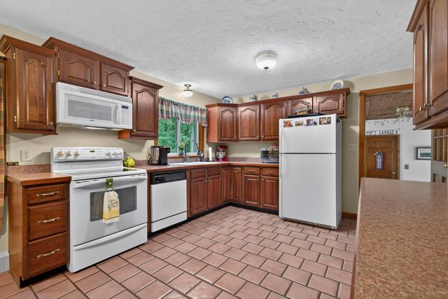 273 Southwest Road, Canterbury, NH 03224