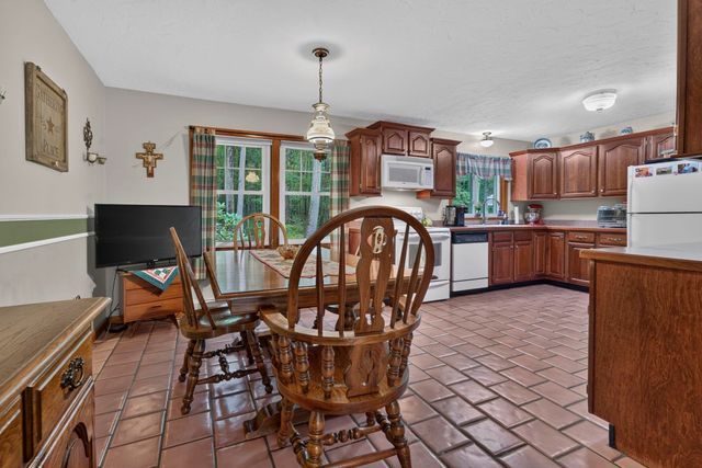 273 Southwest Road, Canterbury, NH 03224