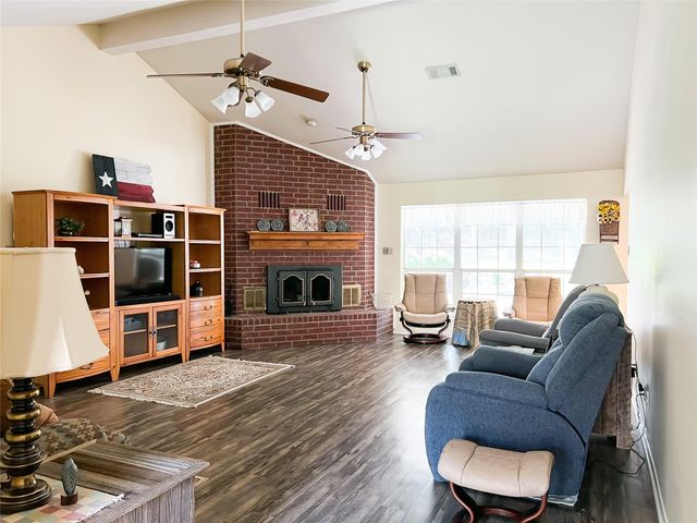 518 Lcr 902, Jewett, TX 75846