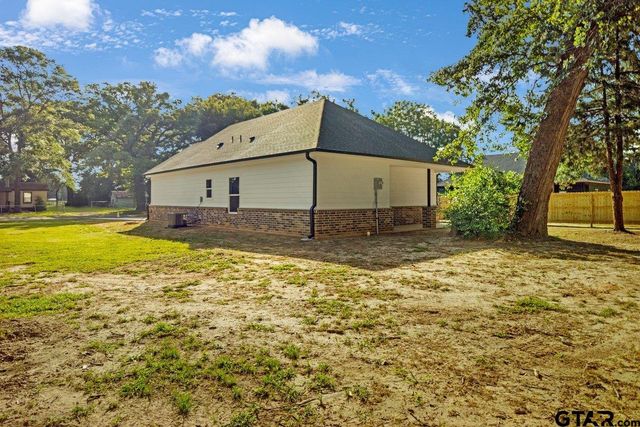 181 County Road 4114, Jacksonville, TX 75766