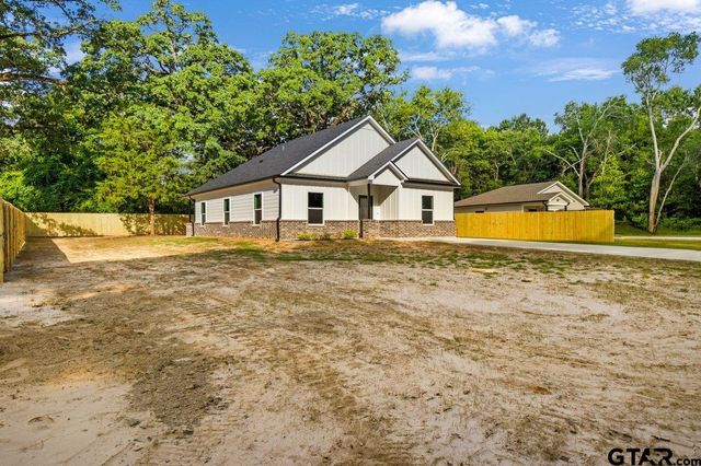 181 County Road 4114, Jacksonville, TX 75766