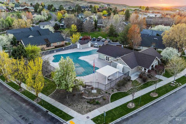 12733 N 10th Avenue, Boise, ID 83714