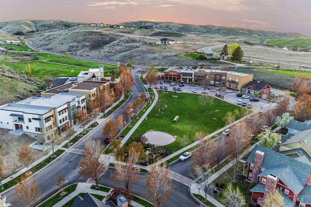 12733 N 10th Avenue, Boise, ID 83714