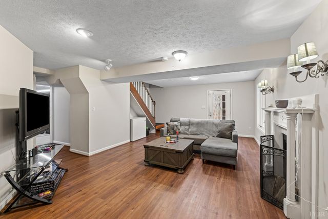 1110 Adam Hill Ct, Lynchburg, VA 24503