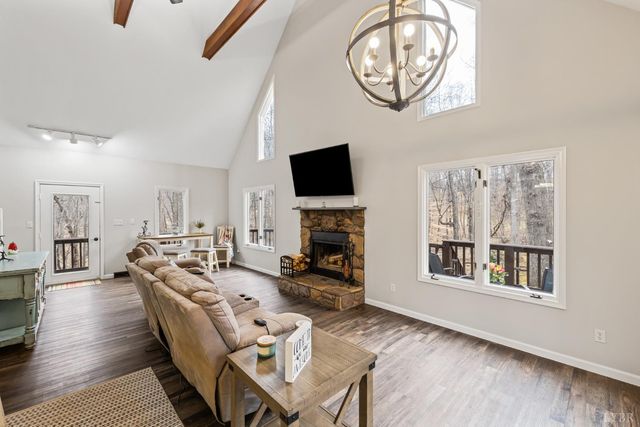 1110 Adam Hill Ct, Lynchburg, VA 24503