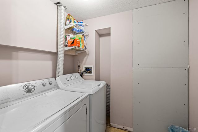 1110 Adam Hill Ct, Lynchburg, VA 24503