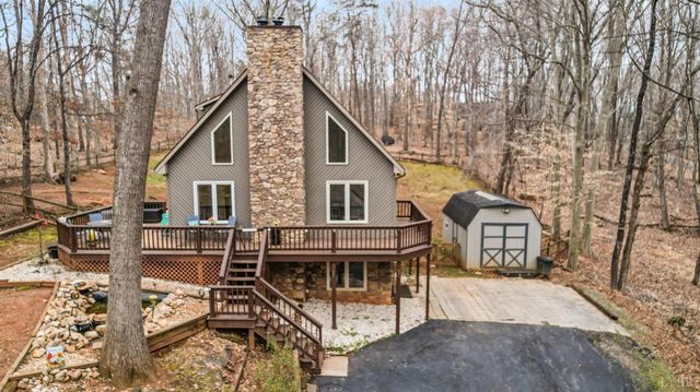 1110 Adam Hill Ct, Lynchburg, VA 24503