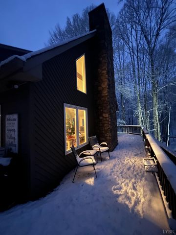 1110 Adam Hill Ct, Lynchburg, VA 24503