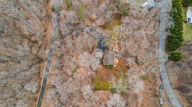 1110 Adam Hill Ct, Lynchburg, VA 24503