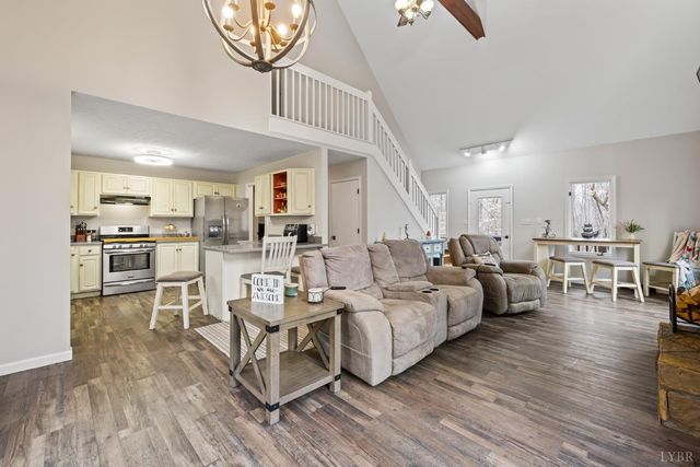 1110 Adam Hill Ct, Lynchburg, VA 24503