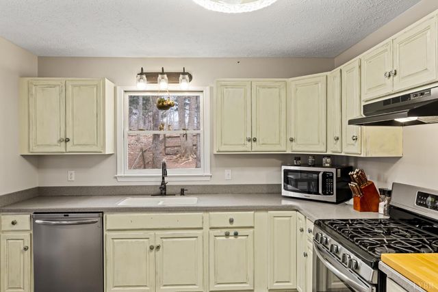 1110 Adam Hill Ct, Lynchburg, VA 24503