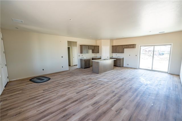 7072 E Stetson Dr Avenue, Kingman, AZ 86401