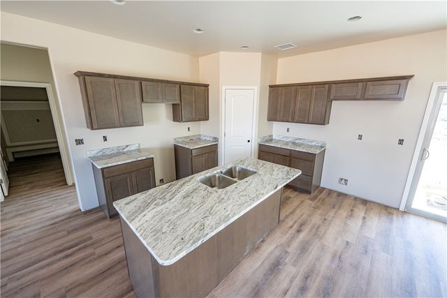 7072 E Stetson Dr Avenue, Kingman, AZ 86401