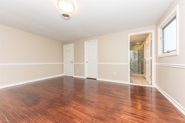 42021 Banbury Court, Northville, MI 48168