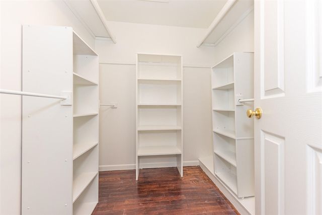42021 Banbury Court, Northville, MI 48168