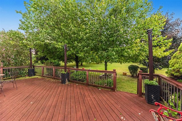 42021 Banbury Court, Northville, MI 48168