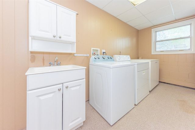 42021 Banbury Court, Northville, MI 48168