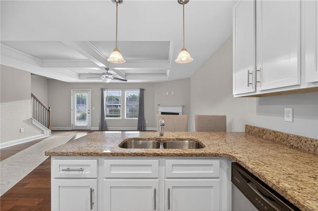 5845 Garden Circle, Douglasville, GA 30135