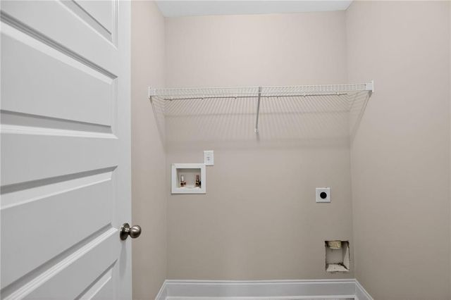 5845 Garden Circle, Douglasville, GA 30135