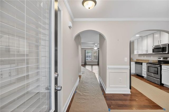 5845 Garden Circle, Douglasville, GA 30135