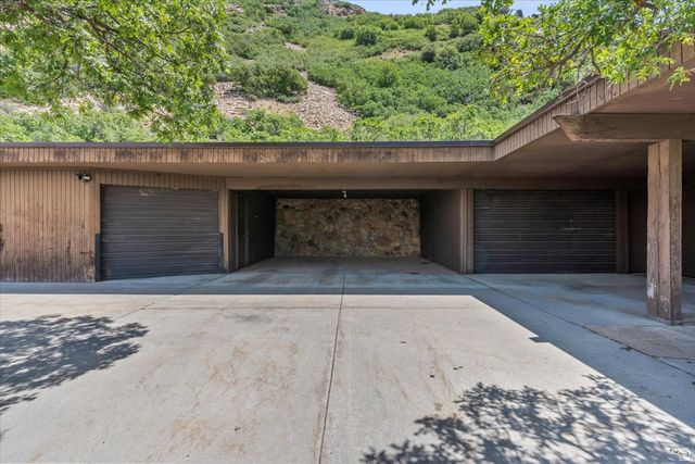 5060 S MILE HIGH DR, Salt Lake City, UT 84124