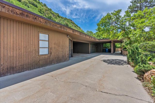 5060 S MILE HIGH DR, Salt Lake City, UT 84124