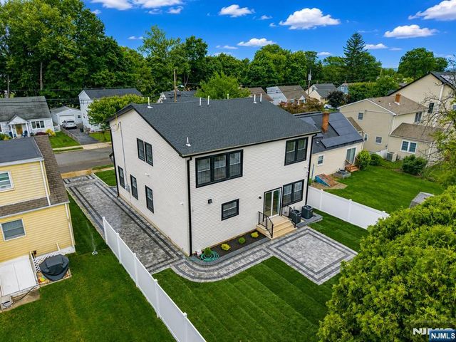 55 Long Hill Drive, Clifton, NJ 07013