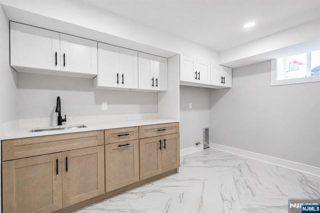 55 Long Hill Drive, Clifton, NJ 07013