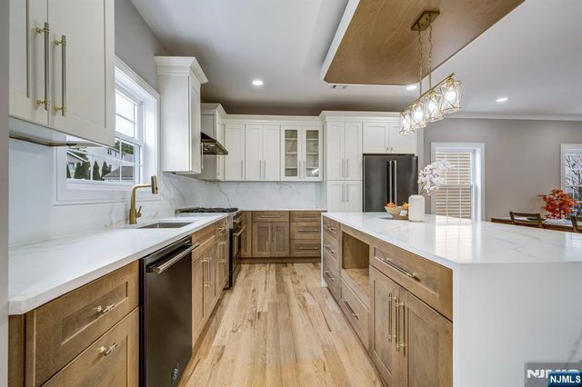55 Long Hill Drive, Clifton, NJ 07013