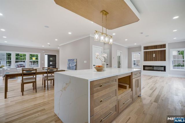55 Long Hill Drive, Clifton, NJ 07013